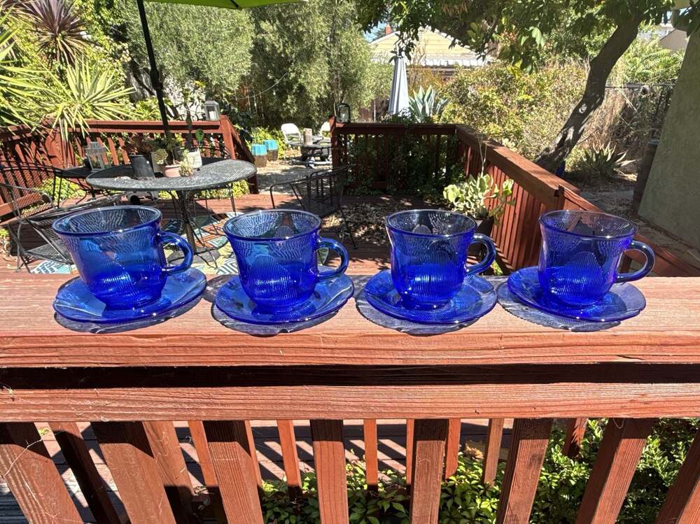 Vintage Fortecrisa Mexico Cobalt Blue Glass Sunflower Teacup and Saucer Set of 4